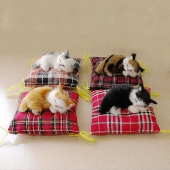 Nové Imitácia Mini Cat Roztomilý Handričkou Pad Plyšové Mačka Deti Narodeninám Módne Dekorácie Simulácia Cat Home Decor Ornament urob si sám